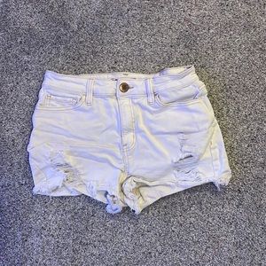 White jean shorts kinda short great condition barley worn